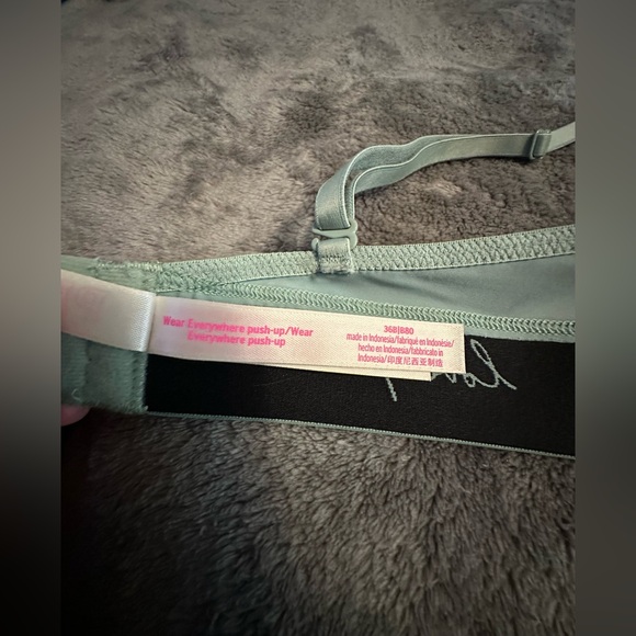 Wear everywhere push up bra | Pink / Victoria’s secret - Picture 4 of 4